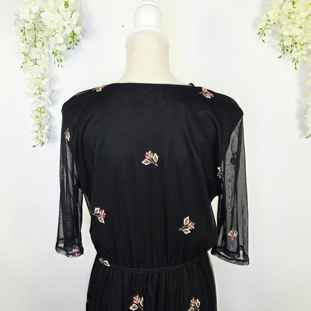 Luxology Mesh Midi Dress Size 10 Black Fall Floral Embroidered Boho Cottagecore - Picture 6 of 13